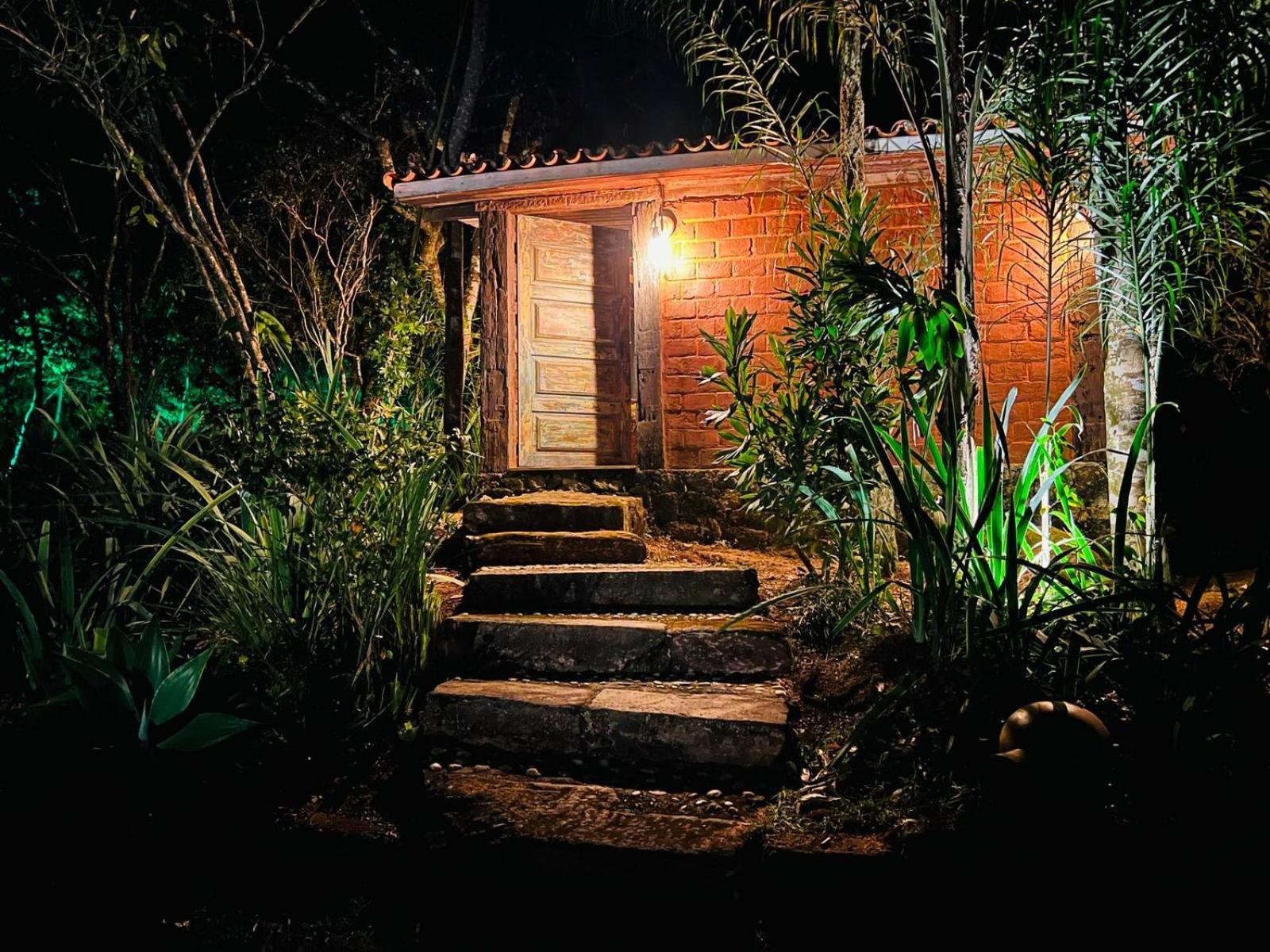 Pousada Candonga Da Serra Tiradentes Exterior photo